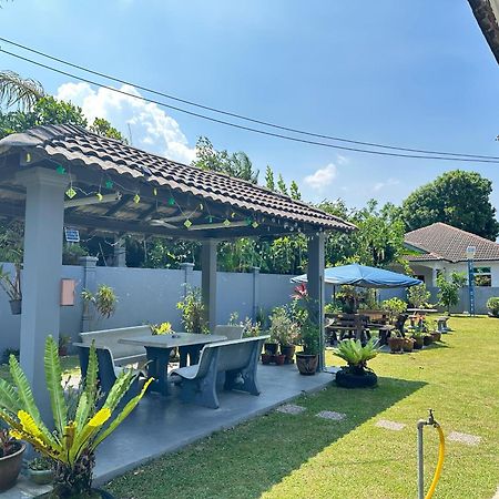 Tamu Nor Homestay クアンタン エクステリア 写真